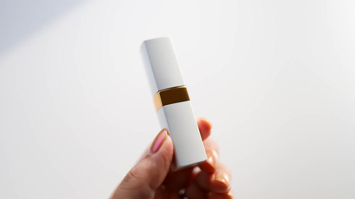 CHANEL春季新品「大人系的潤色唇膏」!水潤、清透、優雅又不浮誇 CHANEL春季新品「大人系的潤色唇膏」!水潤、清透、優雅又不浮誇