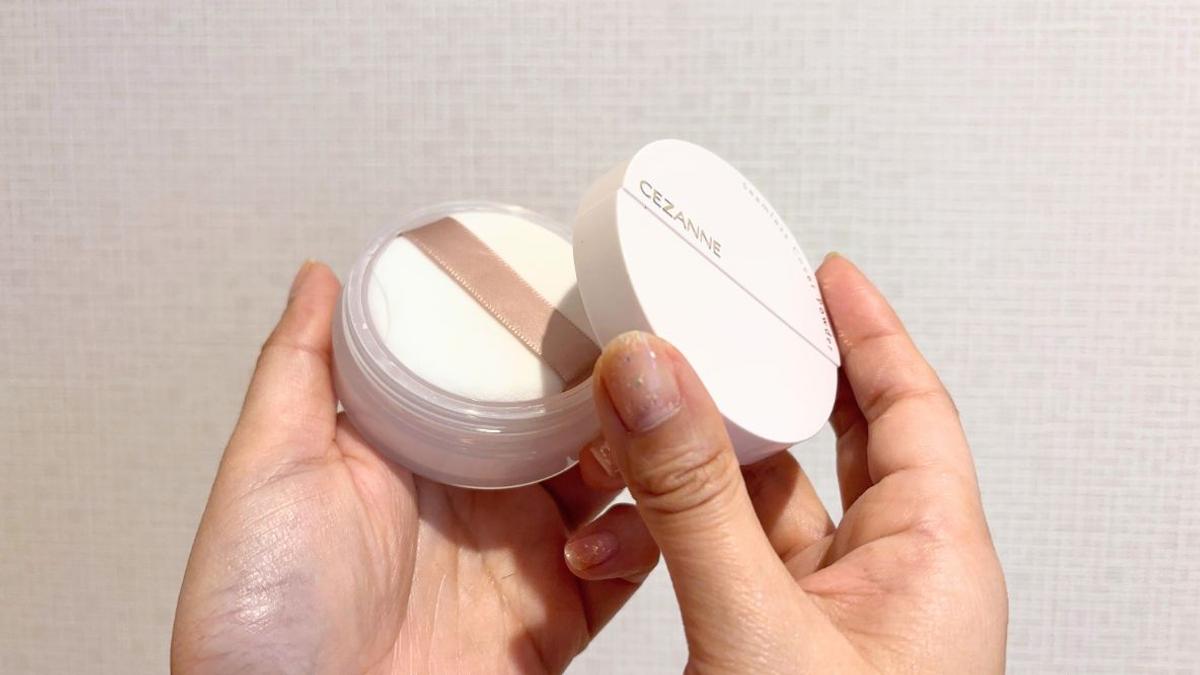 減少油光並帶來自然光澤！CEZANNE今春新品「無痕遮瑕蜜粉」讓妝面彷如天生好肌膚