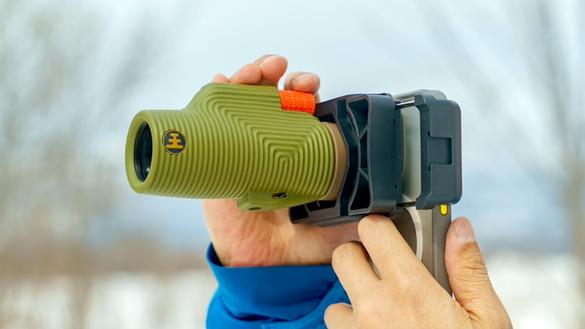 ZOOM TUBE 8X32をスマホに装着するだけで登山・キャンプでの撮影がグッ