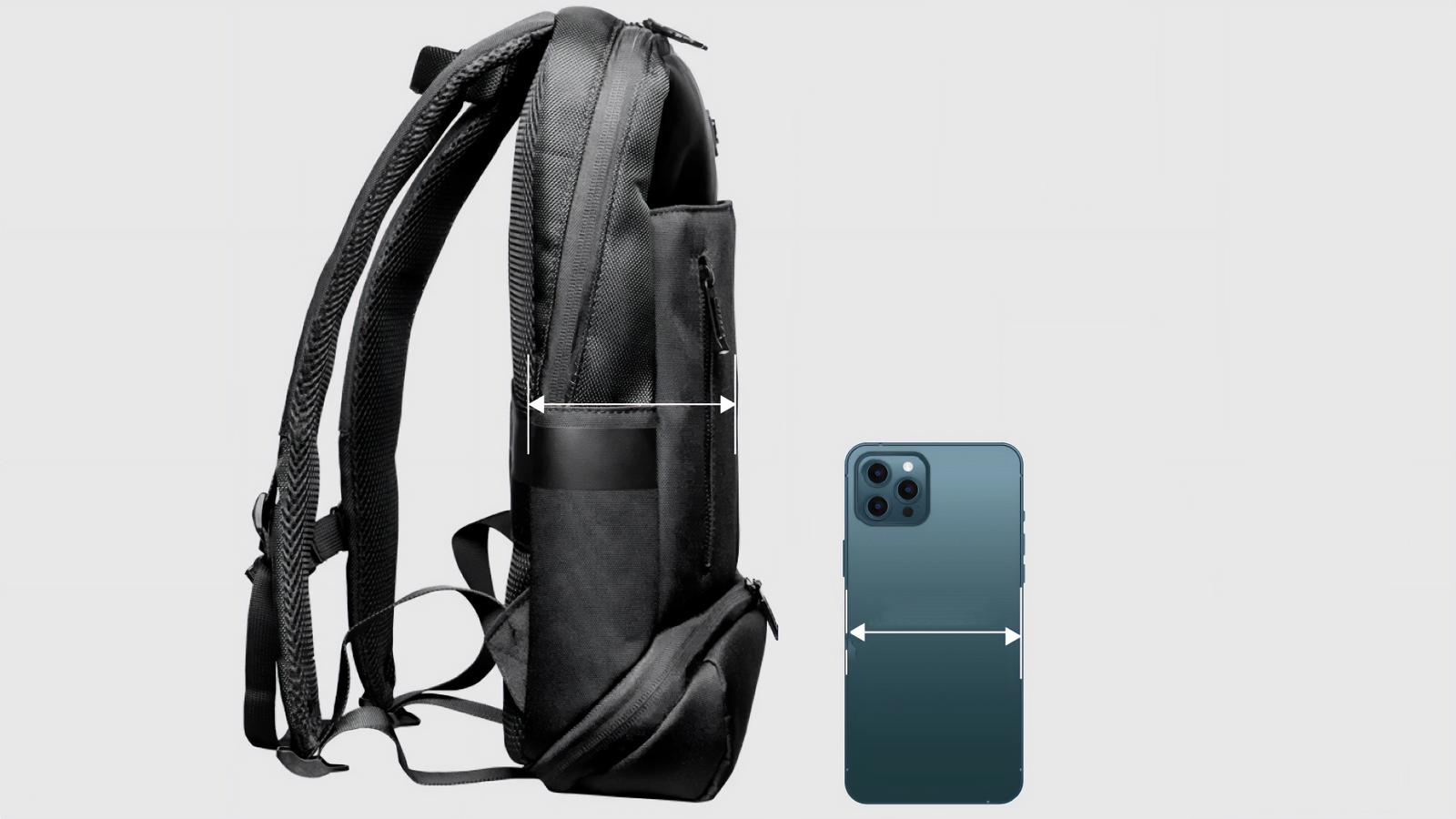 厚みはわずか8cm。人混みや満員電車でも邪魔になりにくい薄型バック