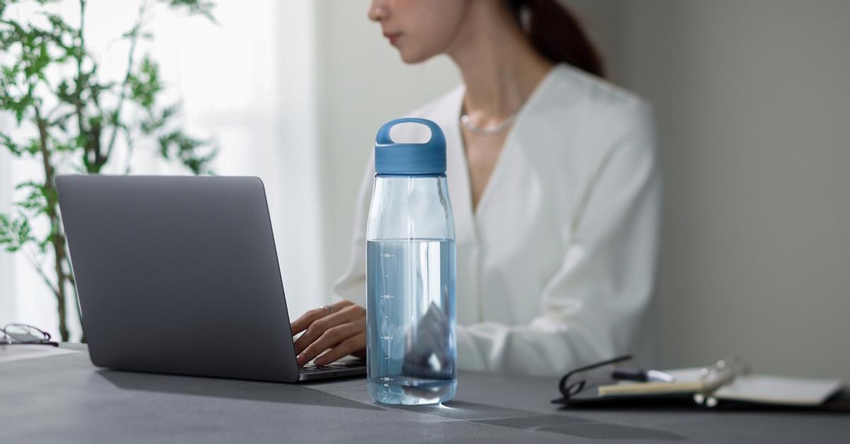 【Roomie編輯部推薦】MARNA「Cocuri Daily Water Bottle日日水瓶」推出刻度版,方便管理水分攝取量 【Roomie編輯部推薦】MARNA「Cocuri Daily Water Bottle日日水瓶」推出刻度版,方便管理水分攝取量