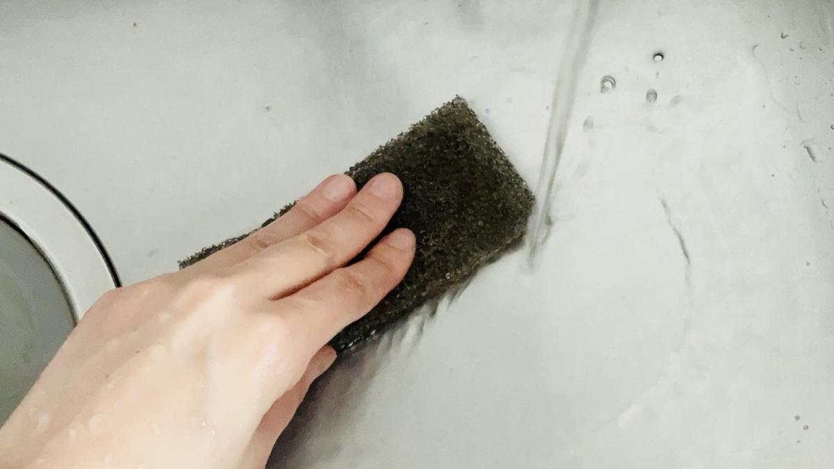「使い捨てスポンジ グレー(30個入)【オカザキ】」