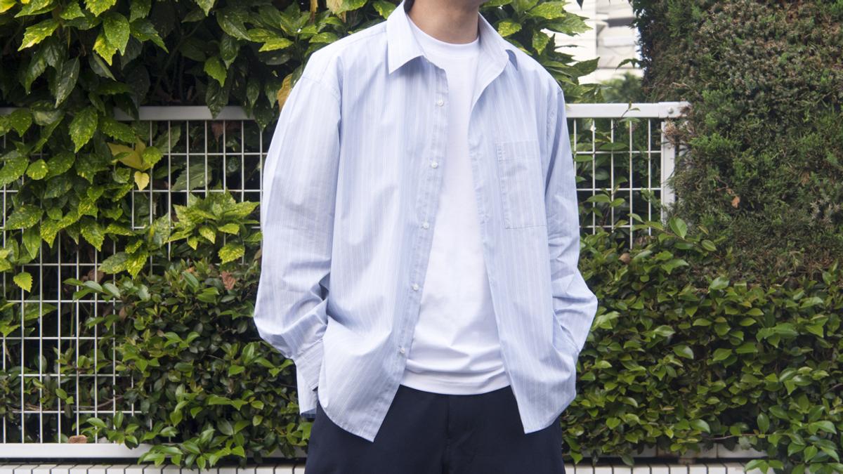 換季穿搭好物!UNIQLO:C 的「男女適穿府綢寬版襯衫」輕鬆穿出清爽感 換季穿搭好物!UNIQLO:C 的「男女適穿府綢寬版襯衫」輕鬆穿出清爽感