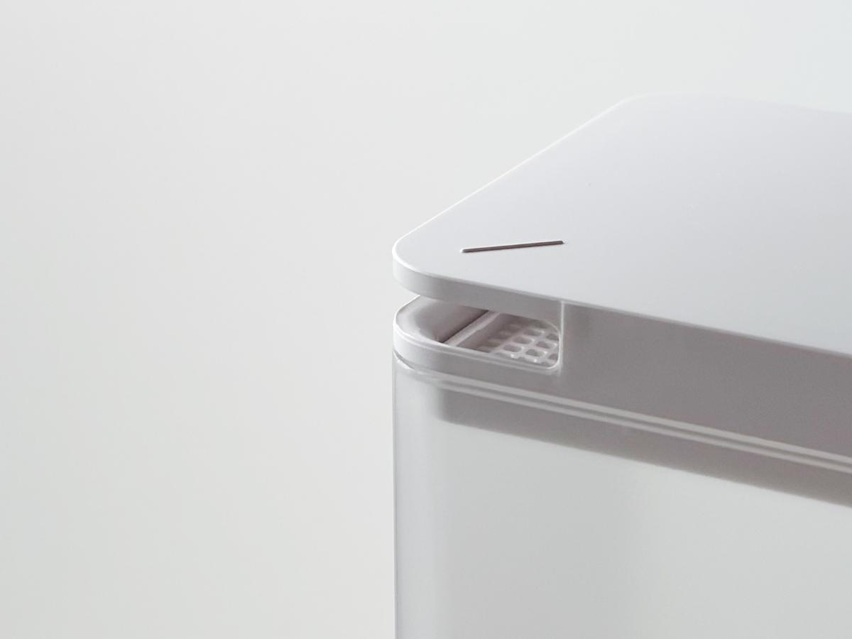 tower「水はね防止フィルター付き両方から注げる冷水筒」の注ぎ口