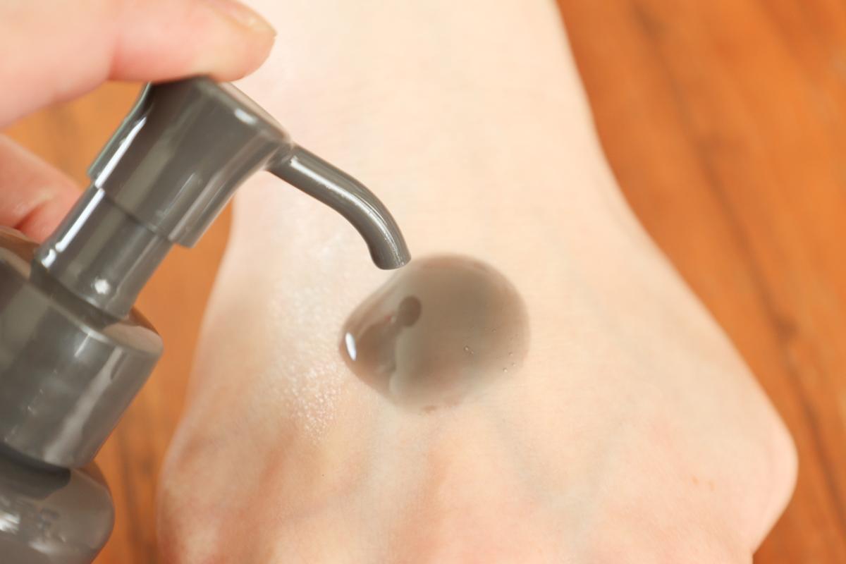 FANCL「マイルドクレンジング オイル＜ブラック＆スムース＞」