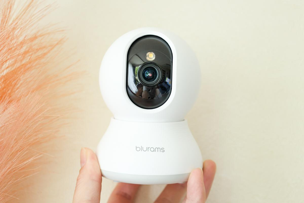 blurams「寵物攝影機 2K 360° 家用安全攝影機」