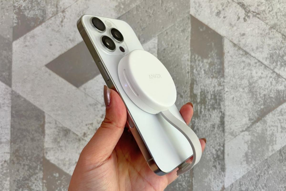 手機容量不足?用Anker「MagGo USB-C 卡片讀卡機」輕鬆擴充儲存空間 手機容量不足?用Anker「MagGo USB-C 卡片讀卡機」輕鬆擴充儲存空間