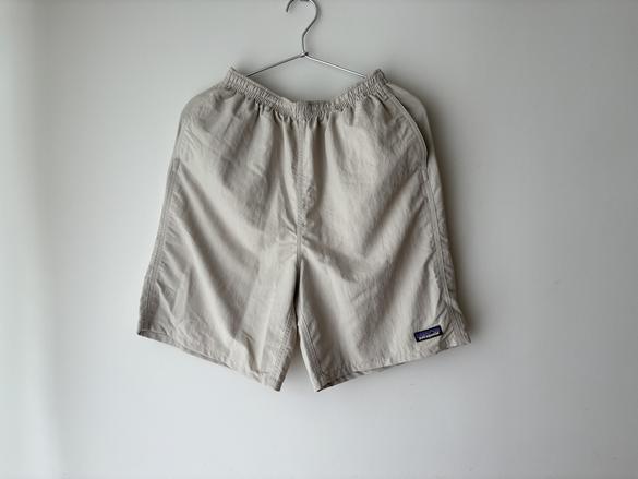 パタゴニアのバギーズ、海でも街でも穿くなら「ロングサイズ」が重宝