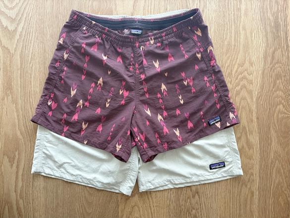 パタゴニアのバギーズ、海でも街でも穿くなら「ロングサイズ」が重宝