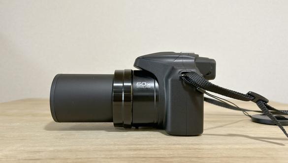 LUMIX DC-F85D-K」、実はコンデジ。なのに超望遠ズームも接写も