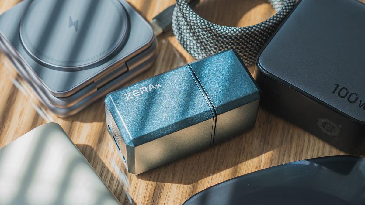 ヒゲ剃り＋鼻毛ケアの2in1！防水電動シェーバー【ZERA M】 ヒゲ剃り＋鼻毛ケアの2in1！防水電動シェーバー【ZERA M