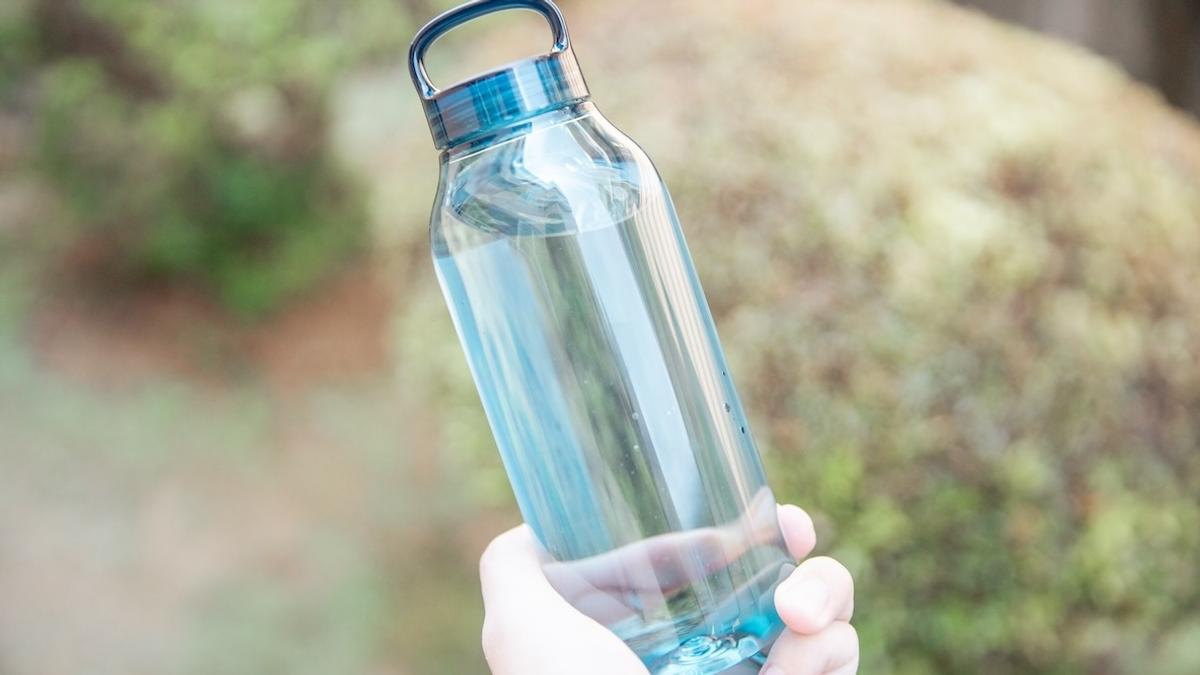 改成使用KINTO「塑膠輕水壺」而非購買瓶裝水,一年下來可減少約36000日圓的支出 改成使用KINTO「塑膠輕水壺」而非購買瓶裝水,一年下來可減少約36000日圓的支出
