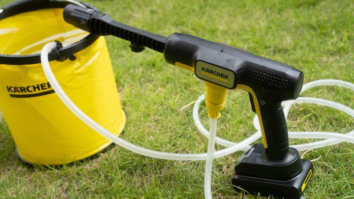 不需插電不佔空間！KARCHER凱馳 「可攜式高壓清洗機」太適合小家庭了