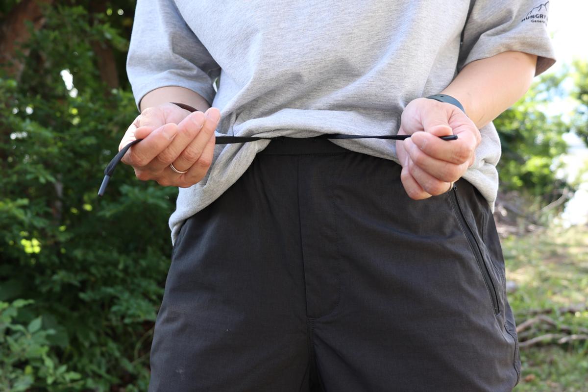 ワークマン「耐久撥水アーバンシェルパンツ」