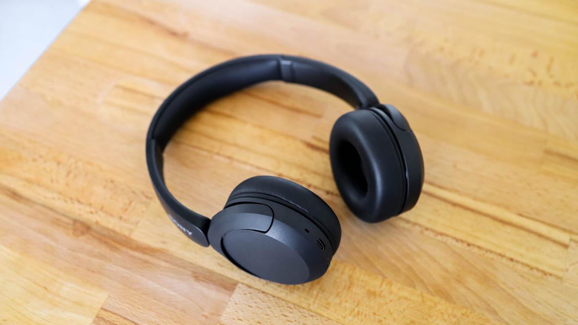 sonyヘッドホン箱無し 私が「SONYのノイキャンなしヘッドホン」をあえて使う理由はね