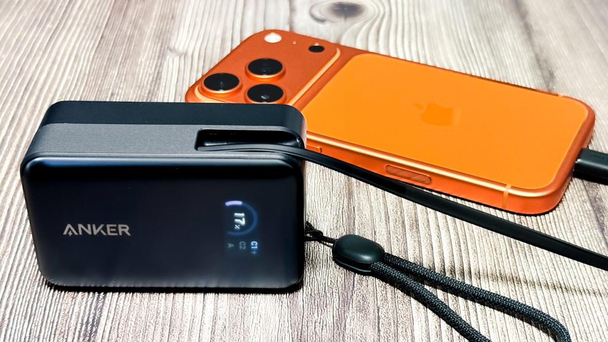 Ankerから「巻取り式ケーブル内蔵モバイルバッテリー」がついに出た