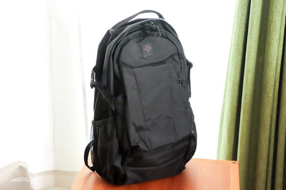 コロンビアの「パナシーア33L」は、荷物が多くてもゴツく見えない。2泊 