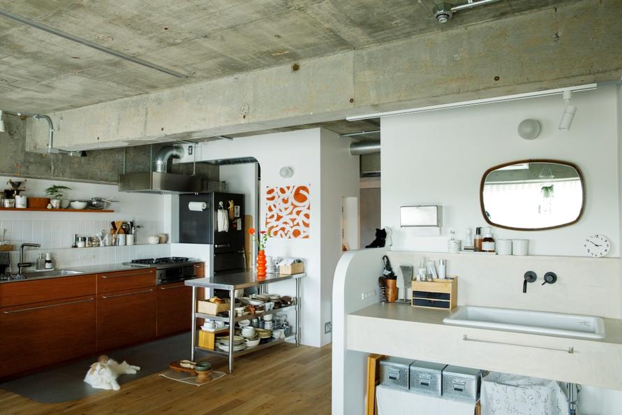 キッチン、リビング洗面