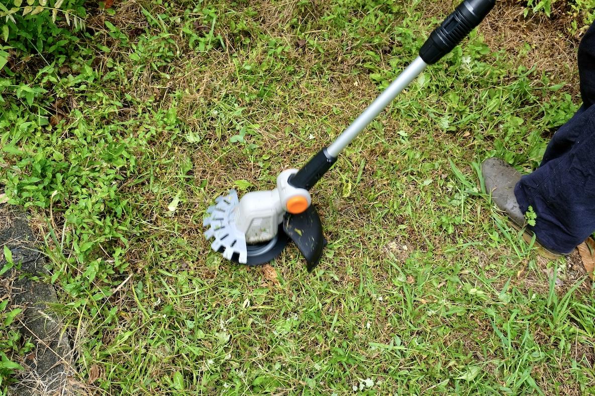 暑すぎて断念していた庭掃除をやらなくちゃ！ アイリスオーヤマの