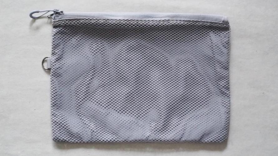 無印良品「ポリエステルダブルファスナーケース グレー Ｌ」