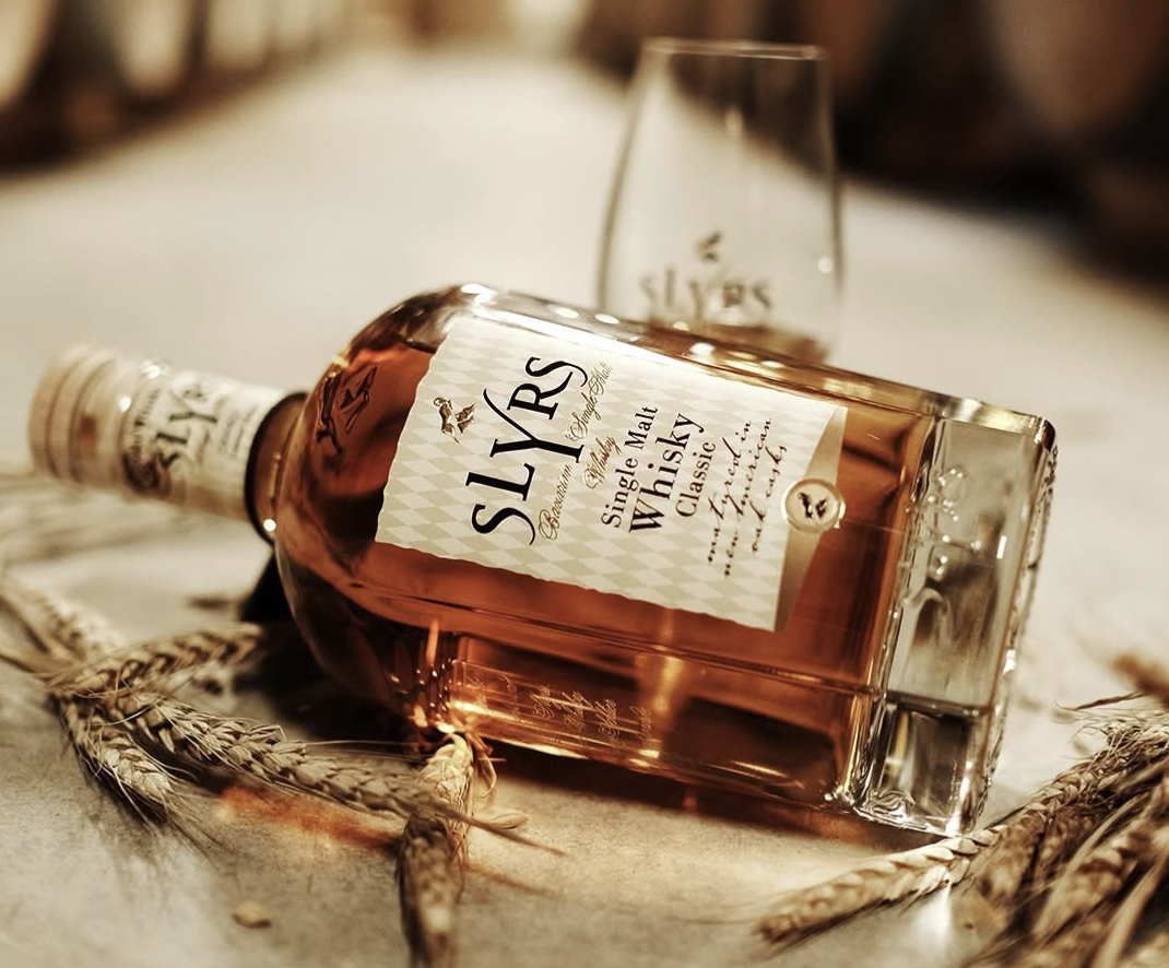 ウィスキーさん Whiskey Event] 4.5 Years of Hard Work! Celebrating 40,000