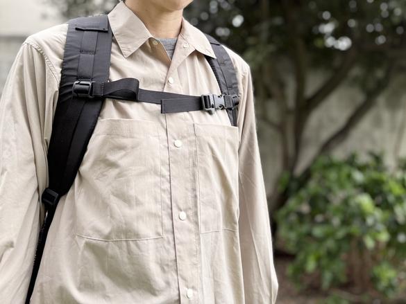 山と道のUL Big Pocket Shirt。着ていることを忘れるくらい軽いのに