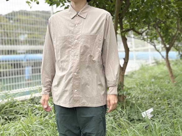 山と道のUL Big Pocket Shirt。着ていることを忘れるくらい軽いのに