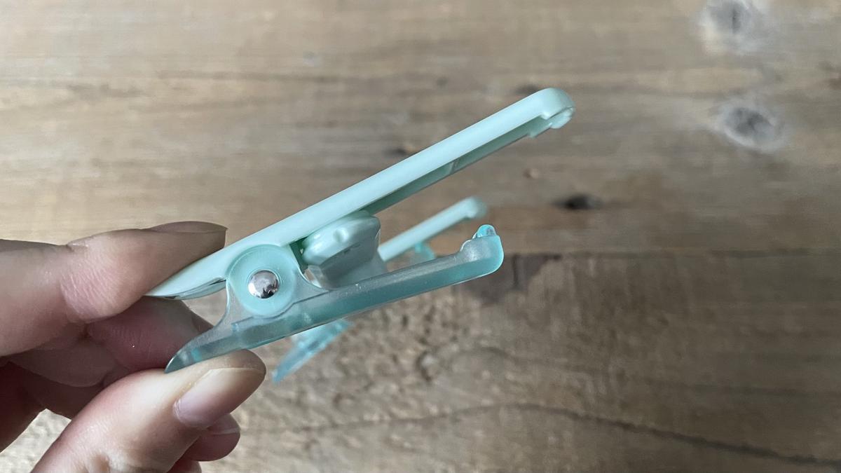 コクヨ 「キャンパス ペンのように持ち運べる ブッククリップ 緑」