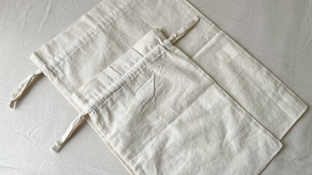 無印良品「綿 ギフト巾着袋」