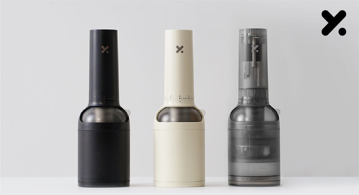 あのカリモクとブルーボトルコーヒーがコラボ!? 毎朝コーヒーを淹れる