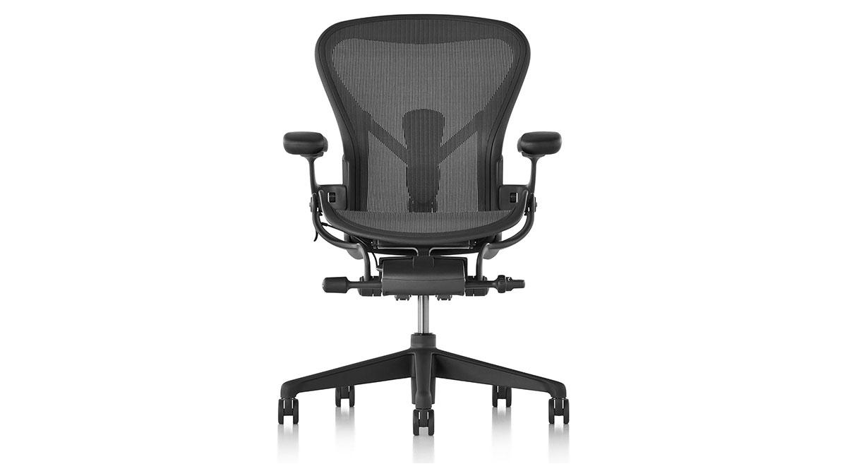 成功者のイス”が25％オフ。ハーマンミラーの名作「アーロンチェア」が