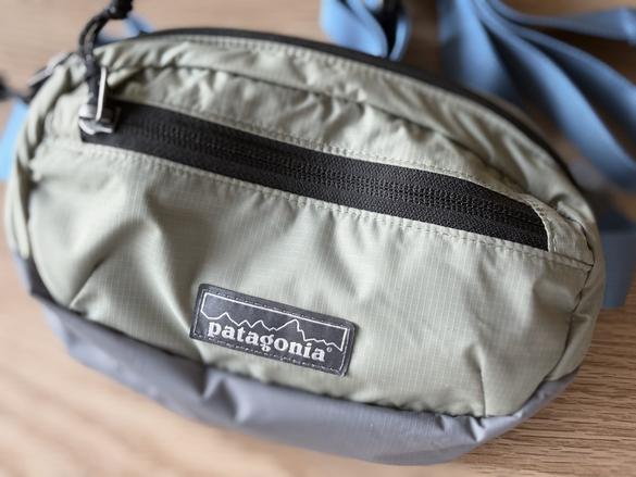 Patagoniaのウエストポーチ、必要最低限の荷物がぴったり入るから