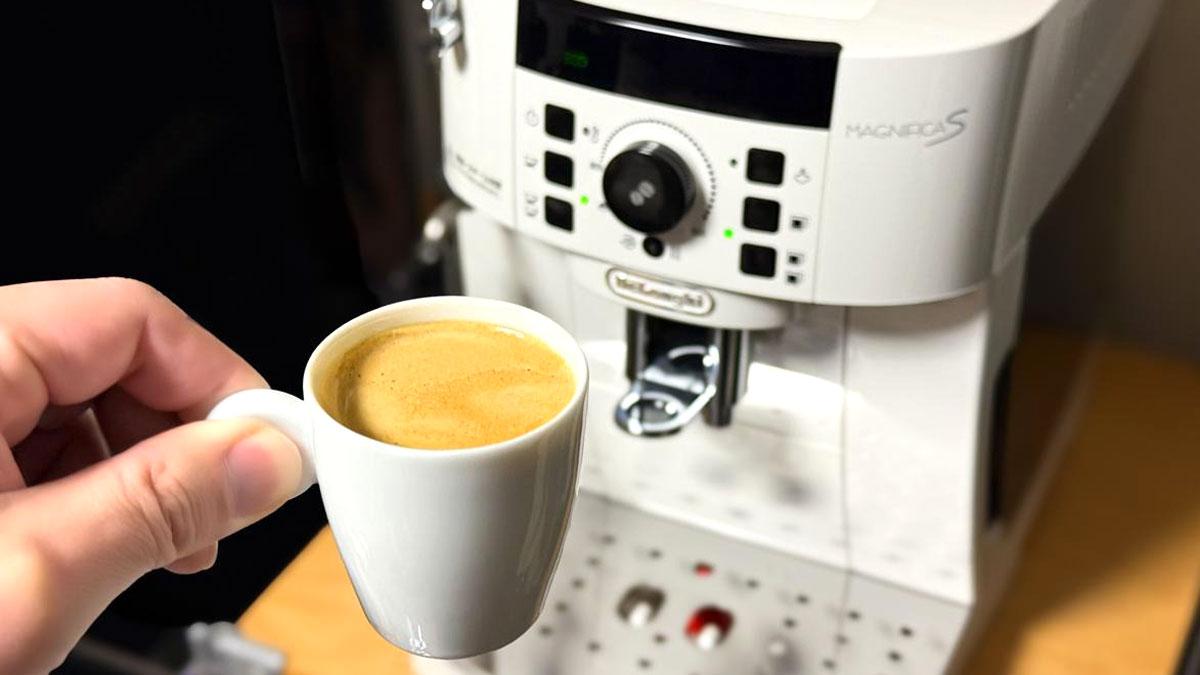 【けんちゃん】デロンギ　マグニフィカS エスプレッソマシン メンテナンス 写真でわかる！】デロンギ・マグニフィカS｜1日の終わりにやる簡単お