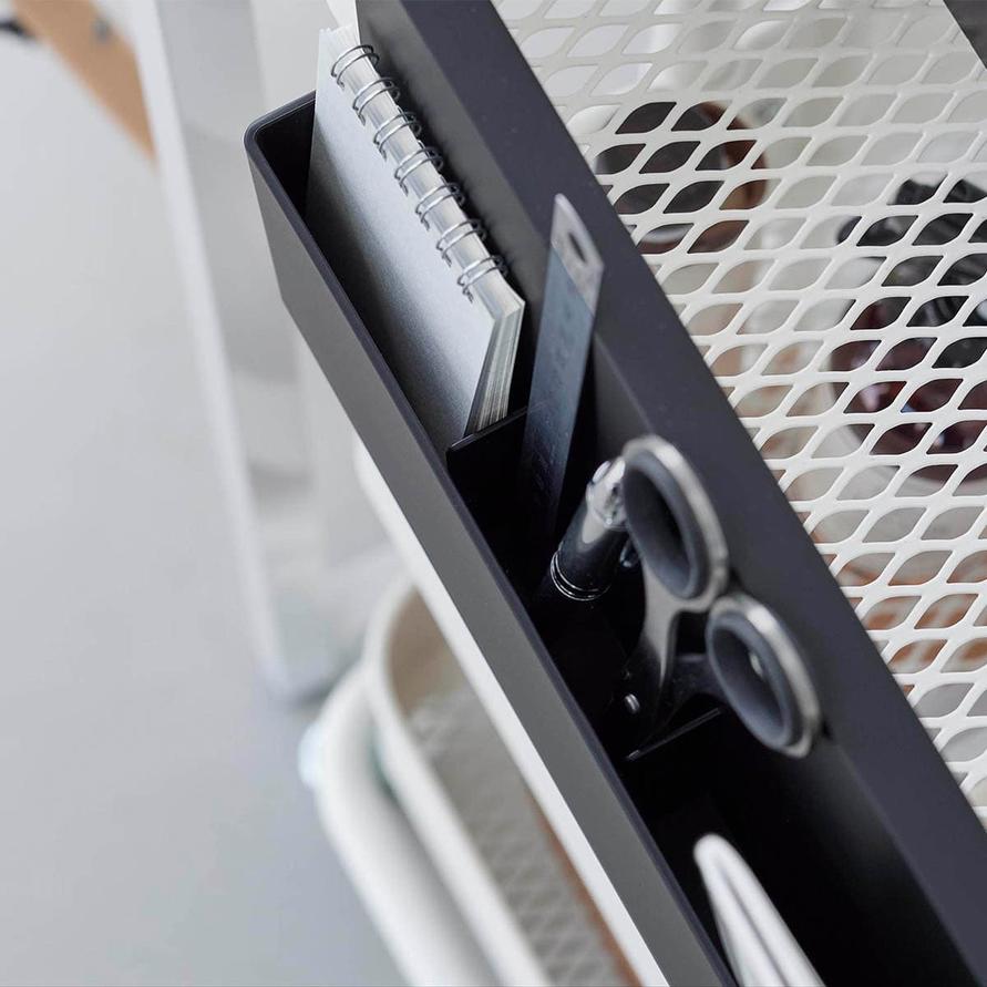 山崎実業 「引っ掛け収納ホルダー タワー」の内側