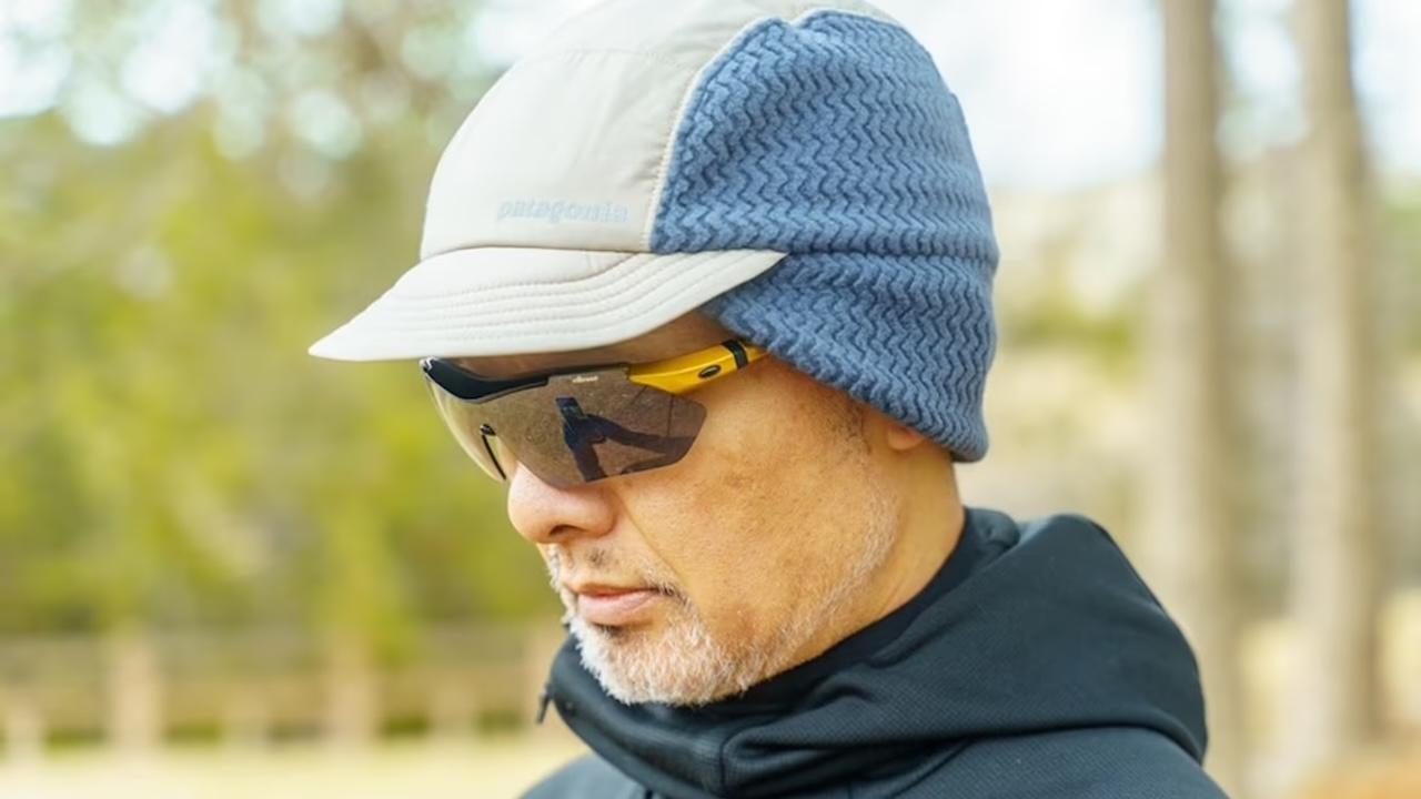 パタゴニアの「防寒キャップ」は冬から春まで快適に被れる。スポーツや