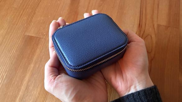 出会ったときに「これだ！」と思った、伊東屋オリジナルのレザーケース