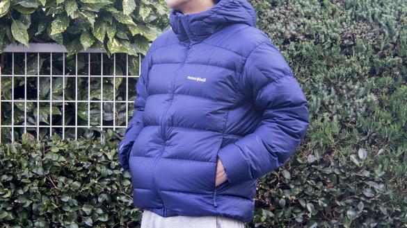 モンベル ライトアルパインダウンパーカー ダウン ブルーXLサイズ モンベル　ライトアルパインダウンパーカー　ダウン　ブルーXLサイズ