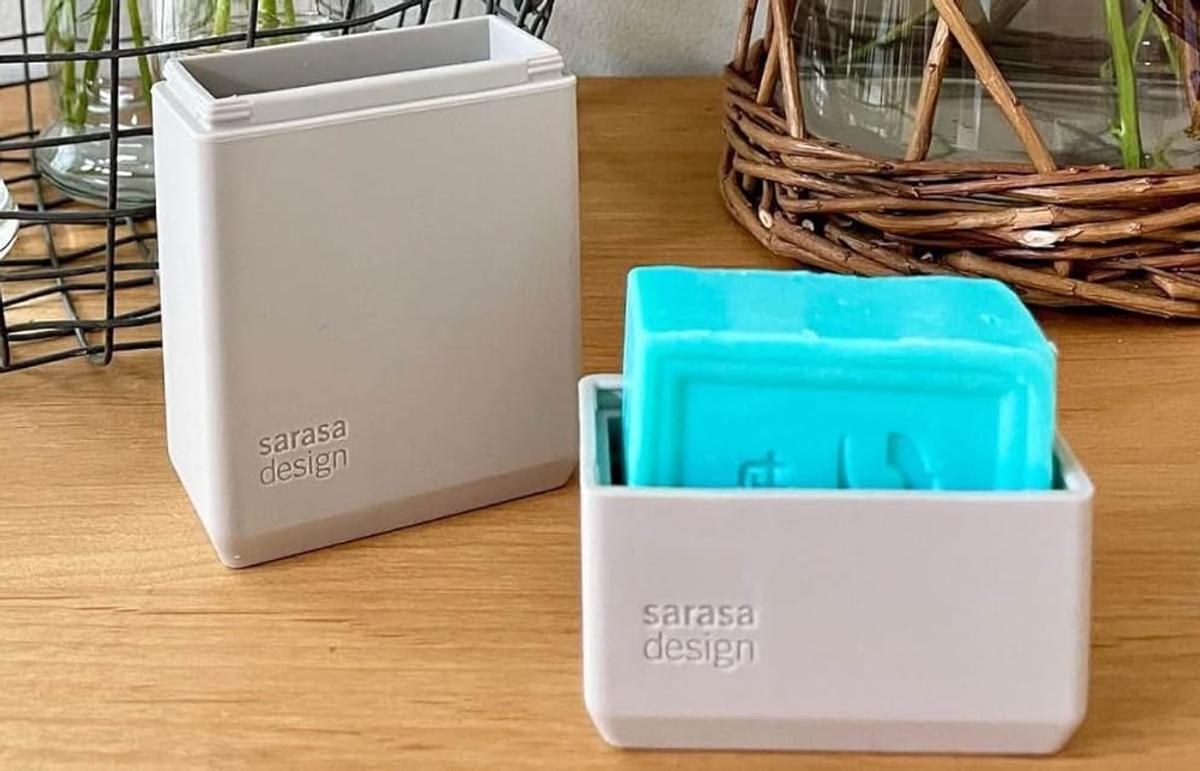 蓋に小さくなったウタマロ石鹸をセットする