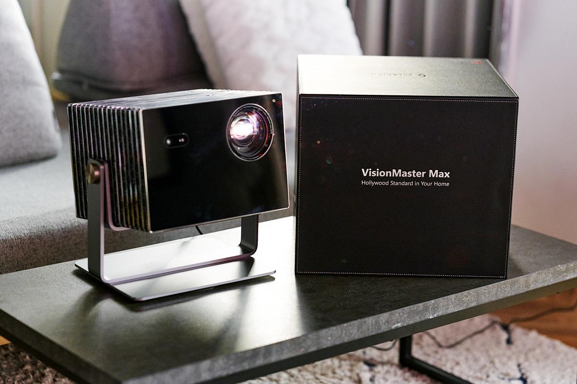 黒”にこだわると映画はここまで変わる。「Valerion VisionMaster Max
