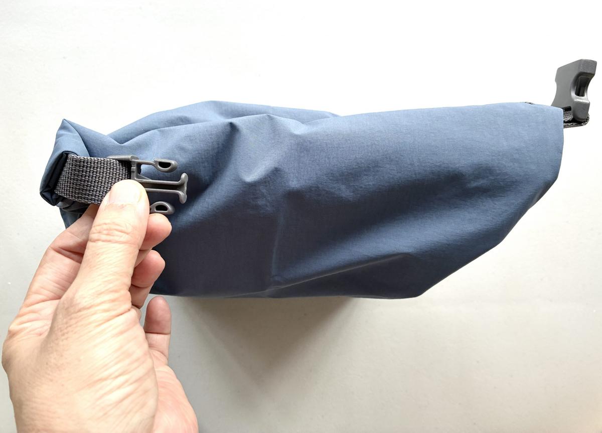 無印良品「ランチバッグ ロールトップタイプ 大」