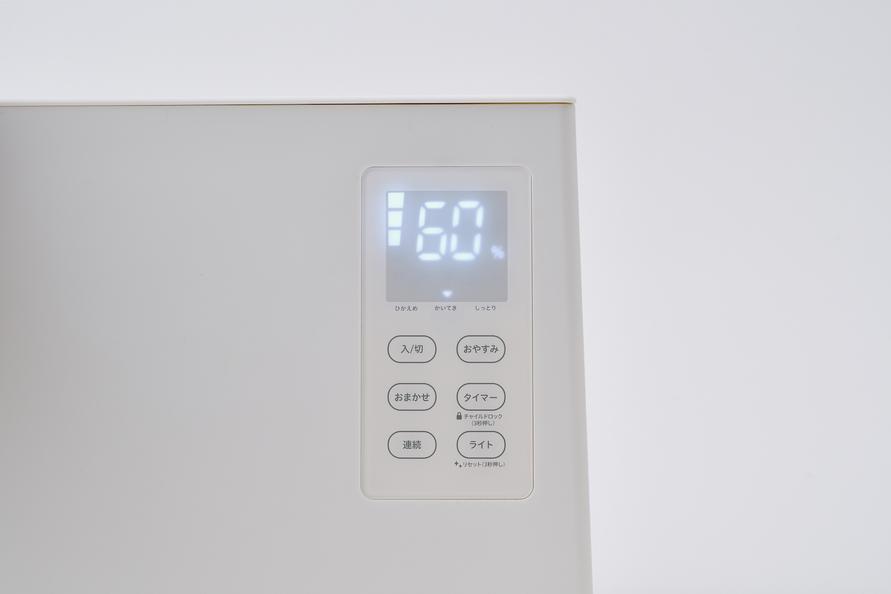 シロカの「加熱超音波式加湿器」を快適モードで稼働させた時のモニター