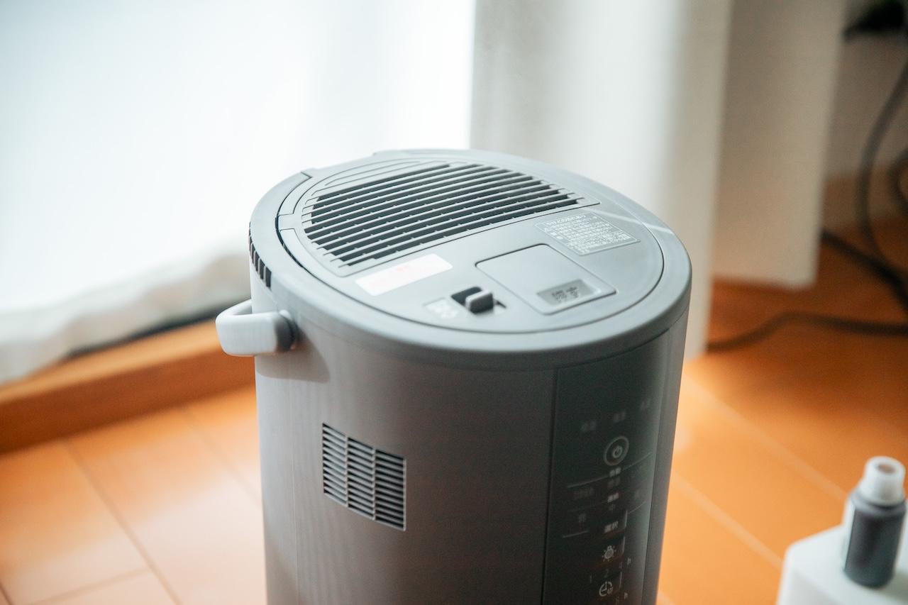 ずっと気になっていた象印の「スチーム加湿器」をついにお迎え。結露で