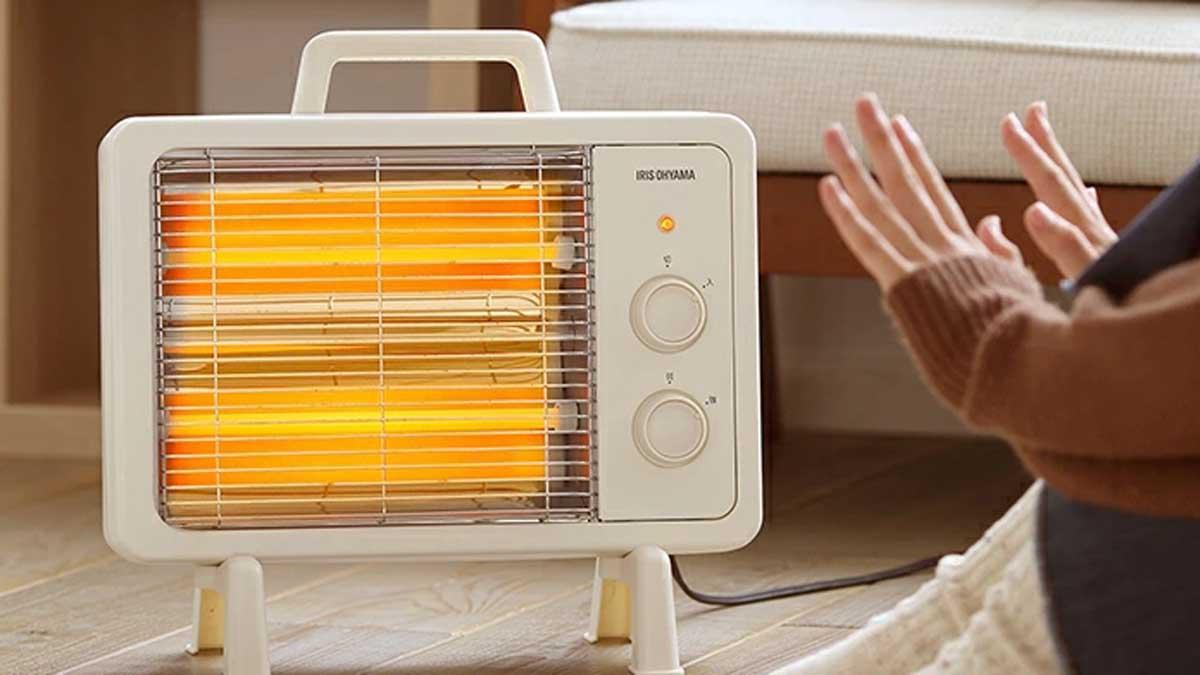 デスクワーク中の足元の冷えに。邪魔にならない「レトロヒーター」導入