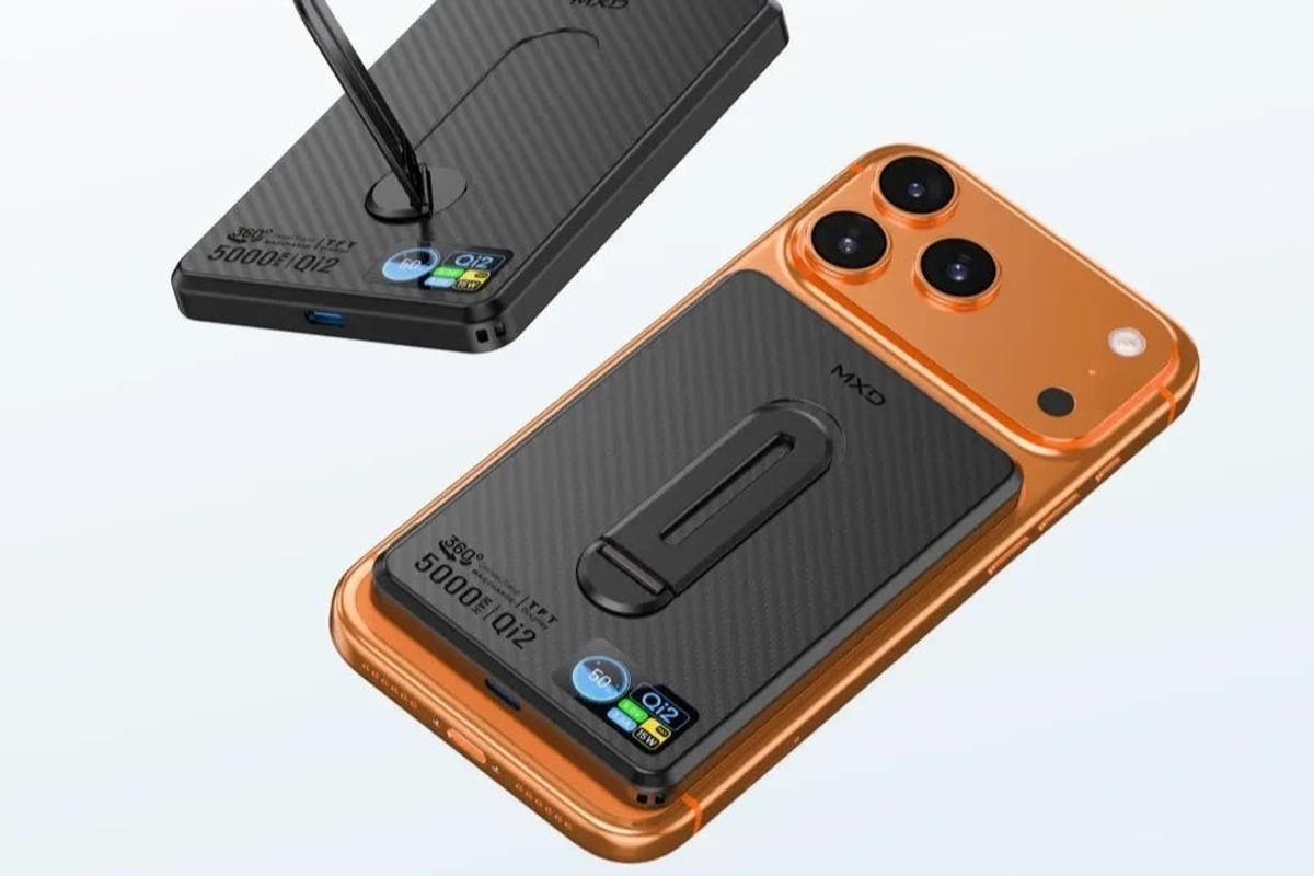 I DO ME かおる出品 スマホスタンドにもなるバッテリー、回転式だとここまで使い勝手が