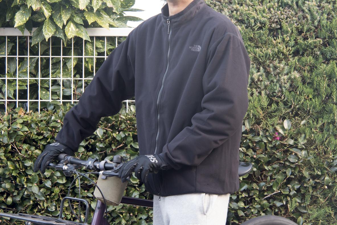 軽やかな着心地なのに暖かい！ THE NORTH FACEの「自転車移動が快適に
