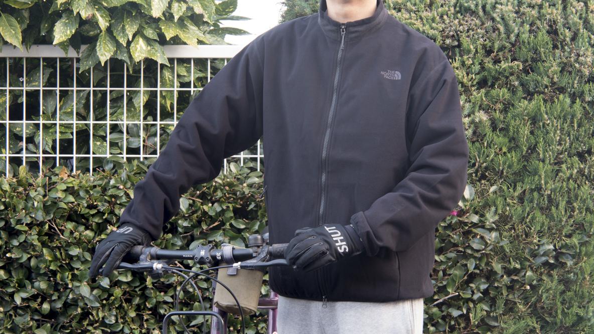 軽やかな着心地なのに暖かい！ THE NORTH FACEの「自転車移動が快適に