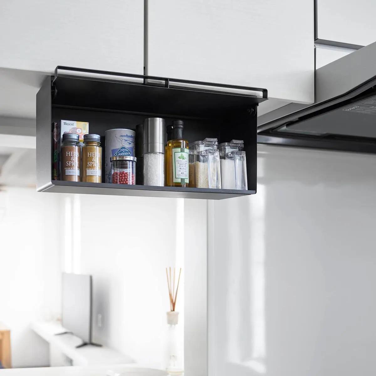 調味料を収納したブレッドケース