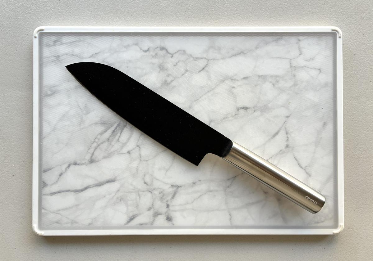 ｒｅｍｙ「クロの包丁」