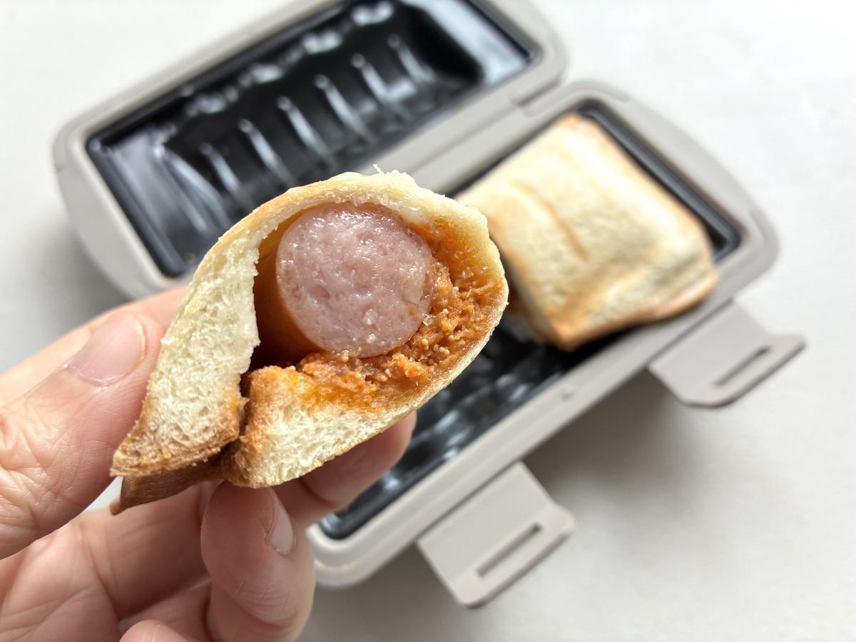 3COINS「KITINTO電子レンジ用ハーフホットサンドメーカー」