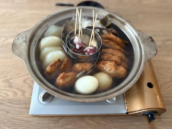下村企販のおでん仕切りがあれば、家でも「ほぼコンビニおでん」を 下村企販のおでん仕切りがあれば、家でも「ほぼコンビニおでん」を